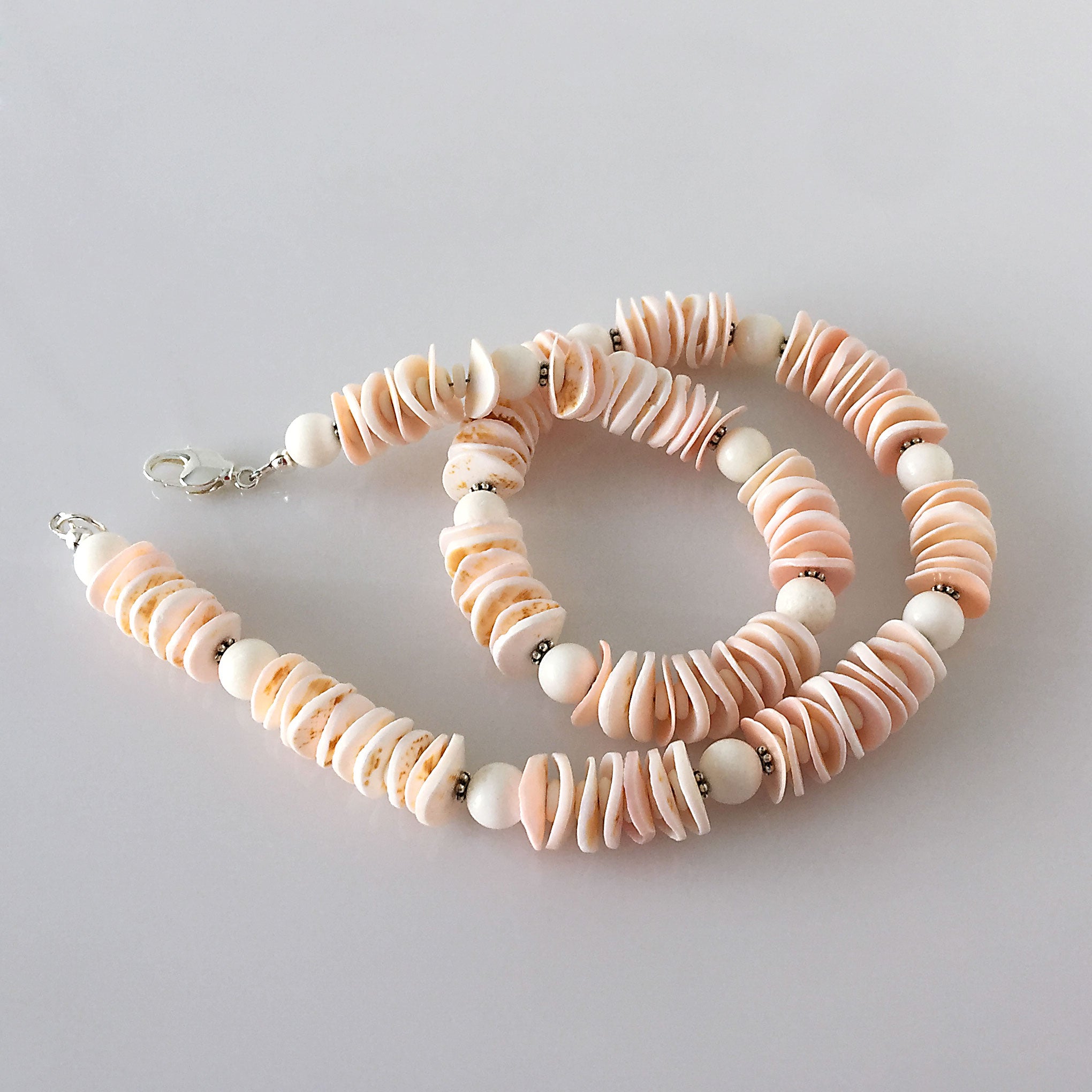 coral necklace white