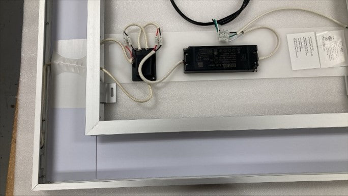 Non-Dimmable Regulator and Connections