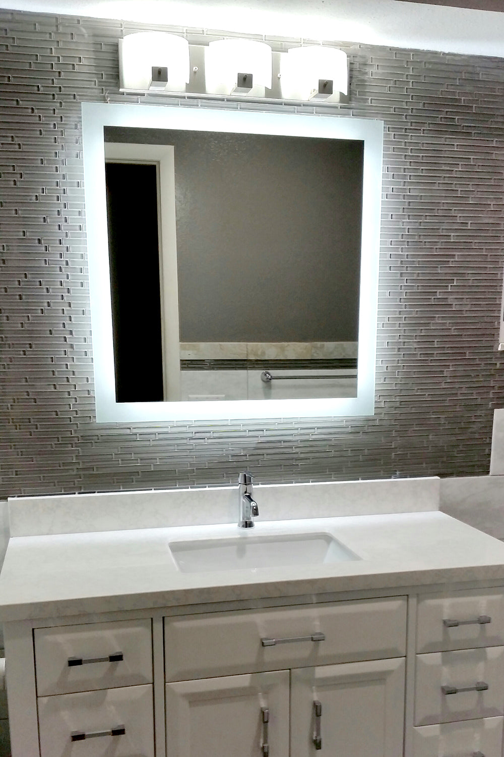 Side Lighted Led Bathroom Vanity Mirror 30 X 30 Square Mirrors Marble