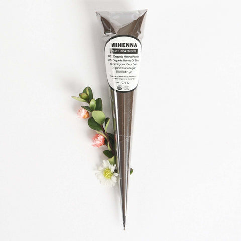 An organic henna cone from Mihenna