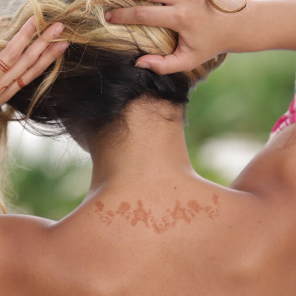 Henna jewelry - necklace on back of neck