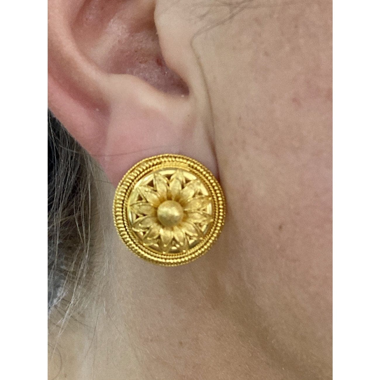 Manfredi Jewels Vourakis Round Yellow Gold Non Pierced Clip Earrings -  Estate Jewelry