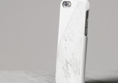 清潔感のある真っ白なiPhoneケースを紹介