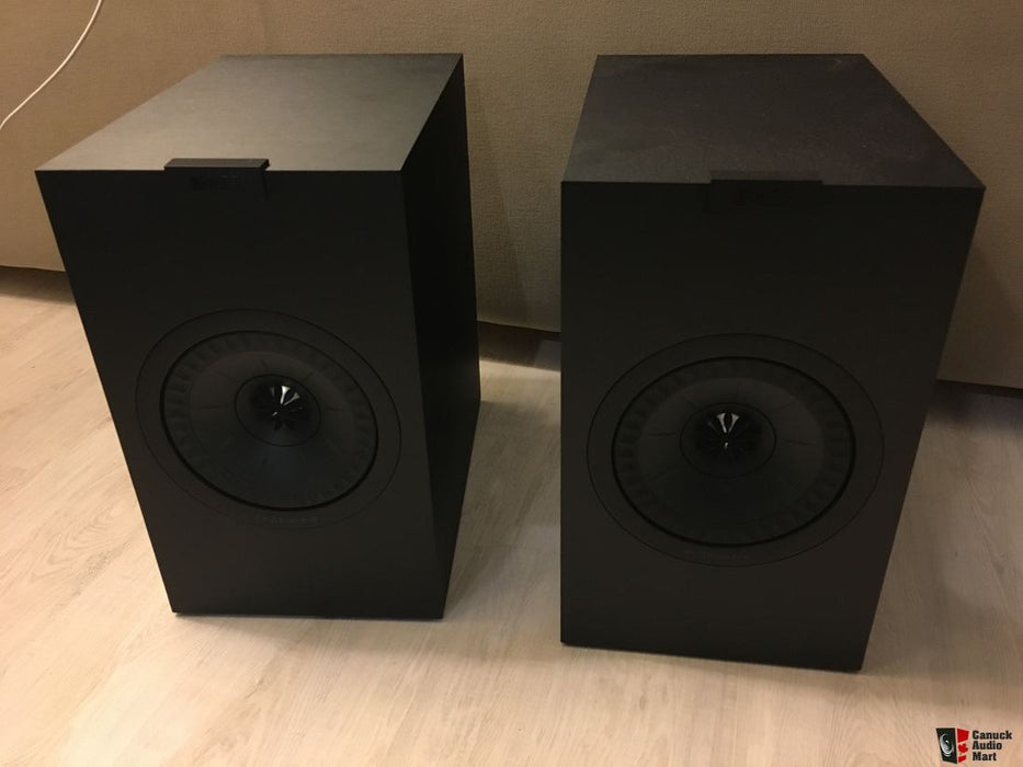 Kef Q150 Bookshelf Speakers Pair Audiomaxx India