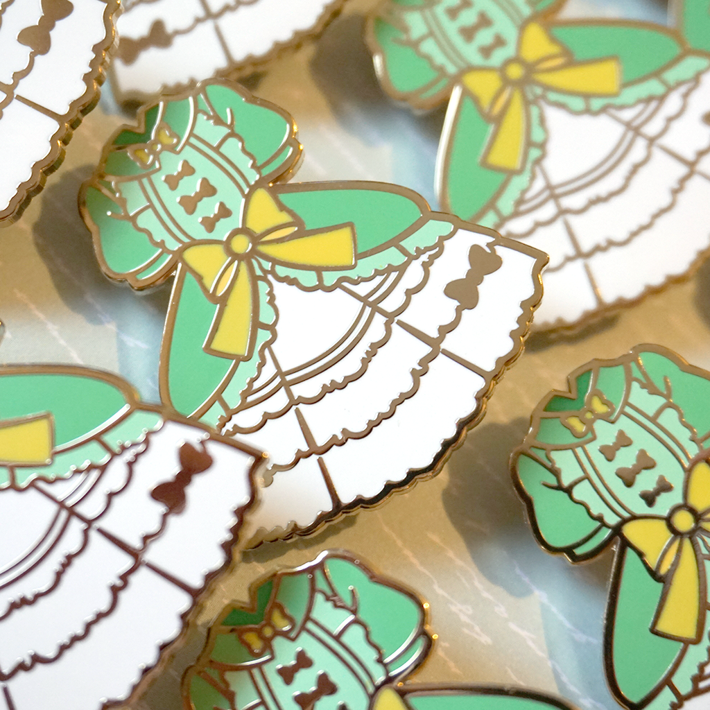 gek geworden bonen Tegenstrijdigheid Country Lolita (Green) - Enamel Pin (Lolita Couturier) – Atelier Perséphone