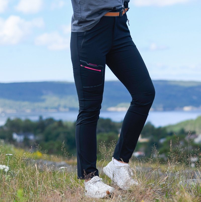 23 best travel pants of 2023 for women and men | CNN Underscored