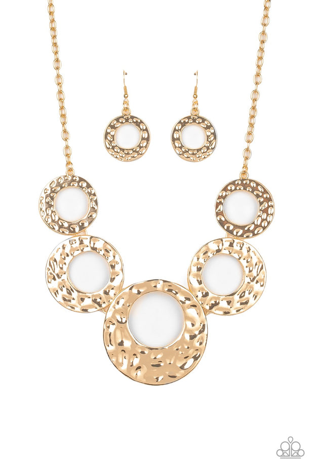 Paparazzi Mildly Metro Gold Necklace – Glitzygals5dollarbling Paparazzi ...