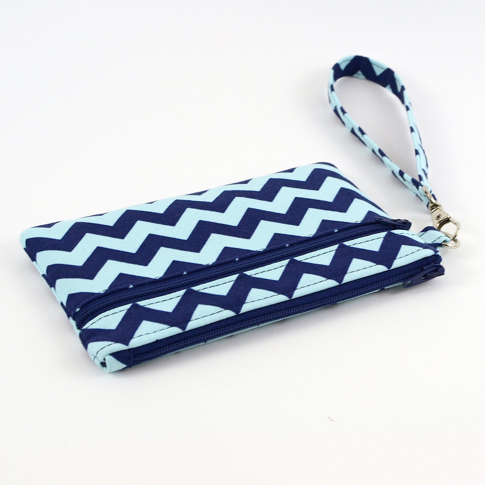 The Essential Wristlet Sewing Pattern – dogundermydesk