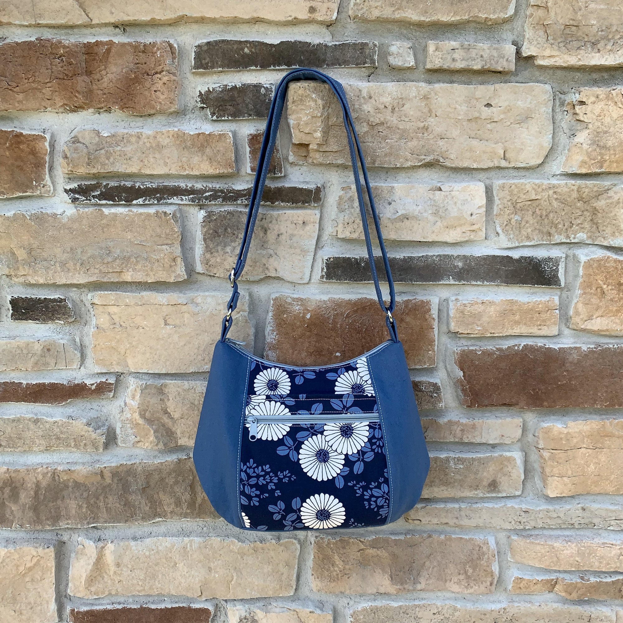 Shoreline Shoulder Bag Sewing Pattern – dogundermydesk