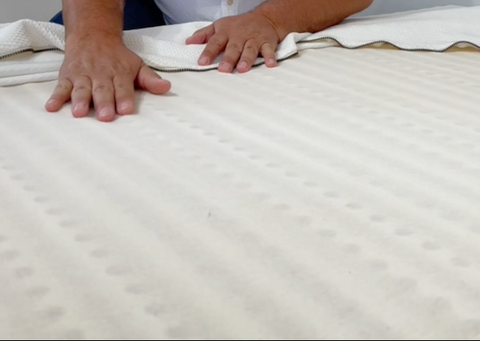 Close up of the surface of the Stratami mattress