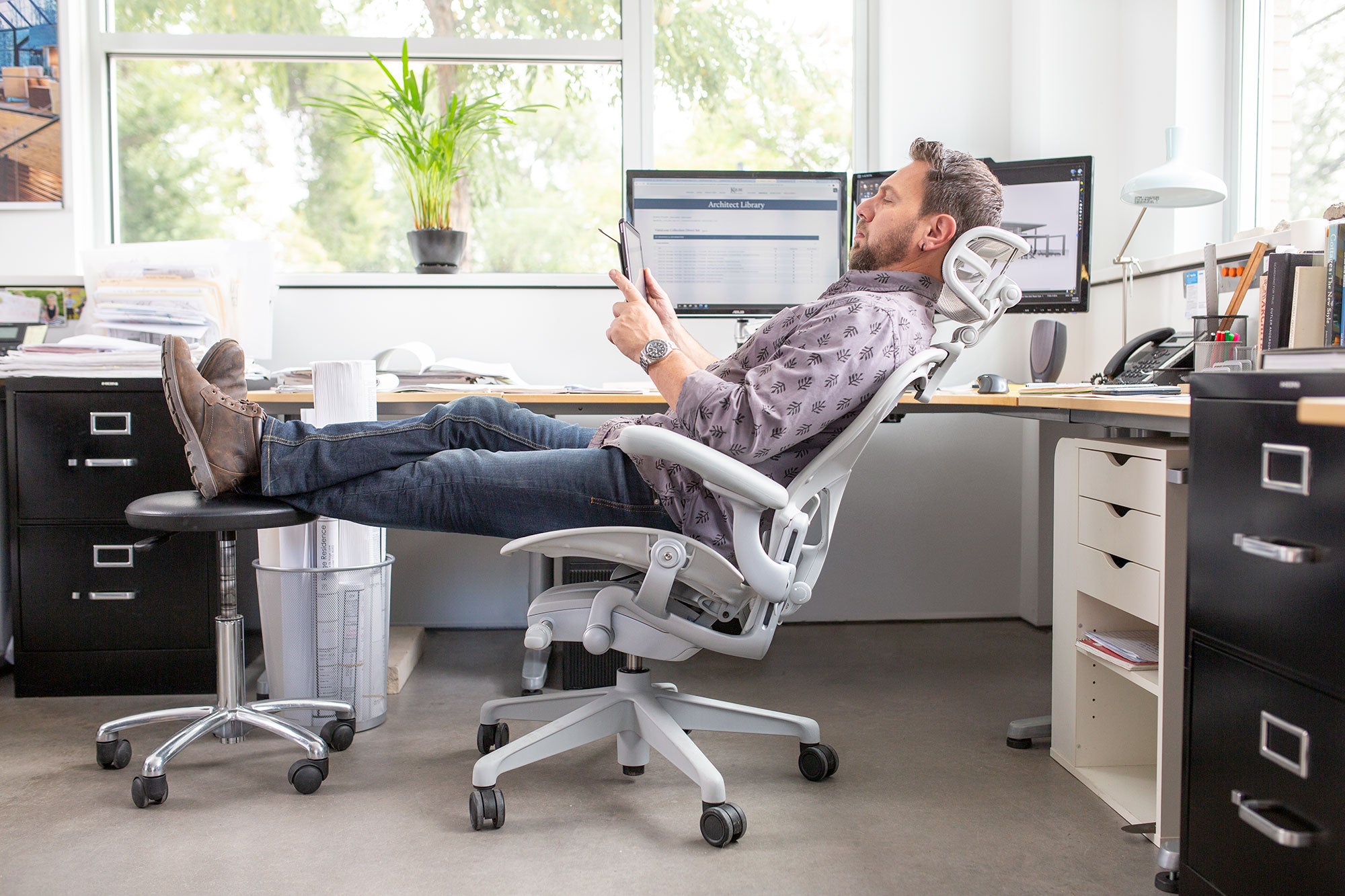 What’s The Difference Between An Office Chair and Your Chair at Home