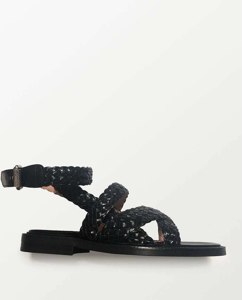 black 2 inch sandals