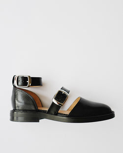 black 2 inch sandals