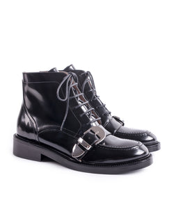 BUCKLED BLACK LACE UP ANKLE BOOTS – I N 
