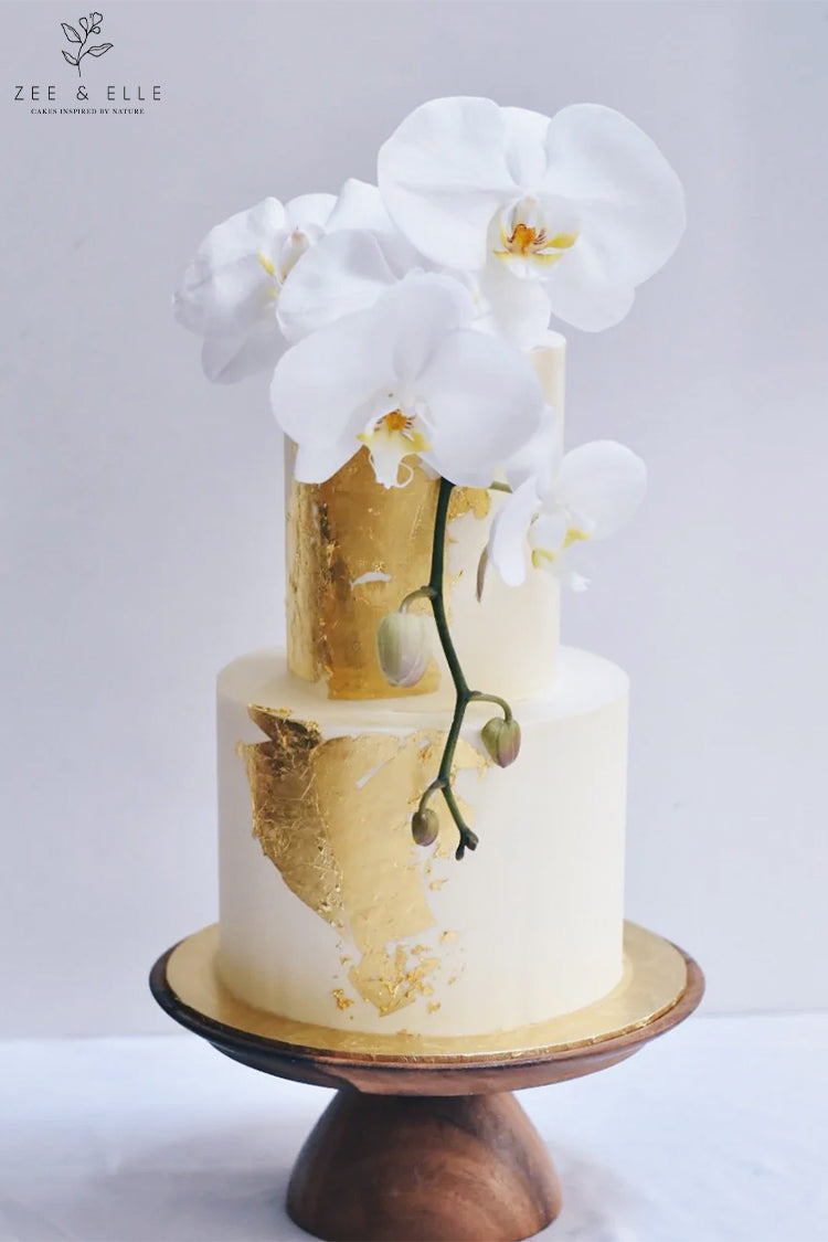 Consider the height of your wedding cake to your space in Singapore