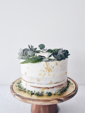 Woodland Cake with Cream Cheese Frosting | Free Printable - Family Spice