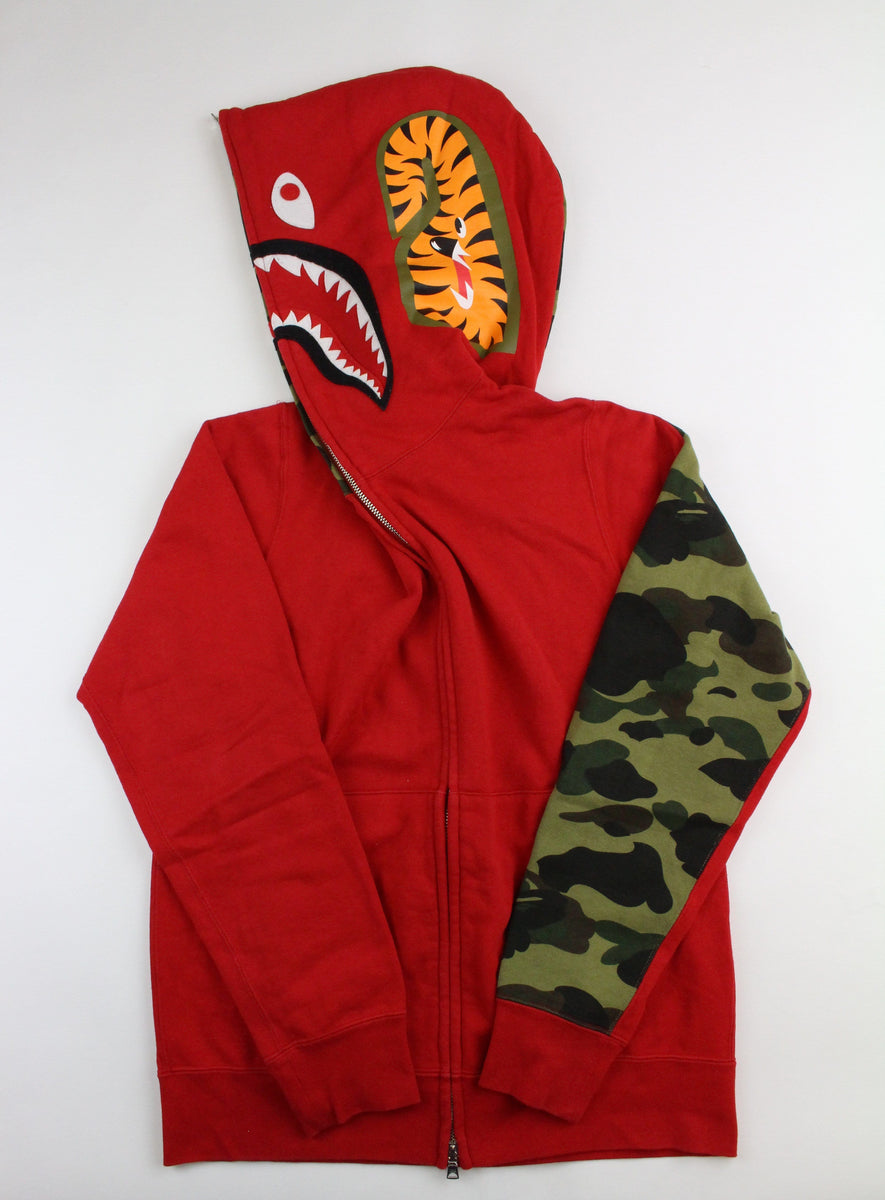 Bape Red Half 1st Green Camo Shark | SaruGeneral