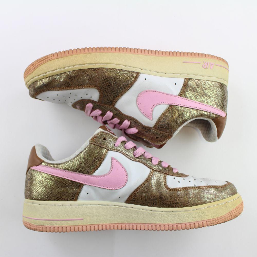 nike pink snakeskin