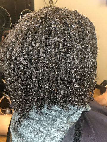 curls after 3 week of streaming of steaming her natural hair
