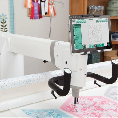 HQ Infinity 26 sewing machine