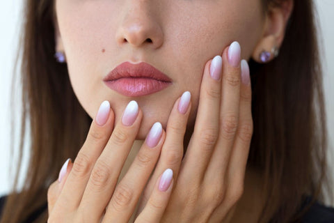 how long should you leave nail polish on