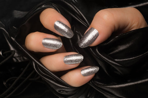 trendy winter nail colors