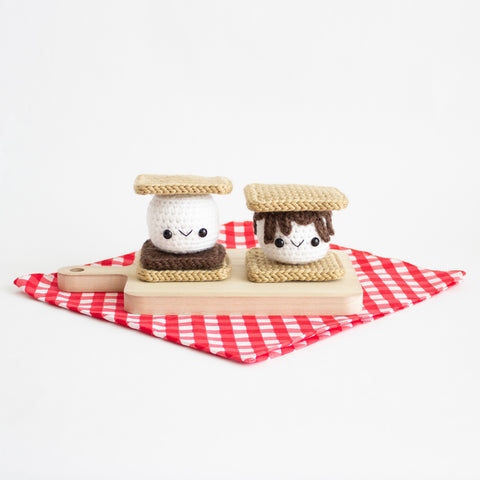 Crochet Cafe: Recipes for Amigurumi Crochet Patterns by Lauren Espy - from  BookCorner COM LLC (SKU: 52YZZZ00MHA6_ns)