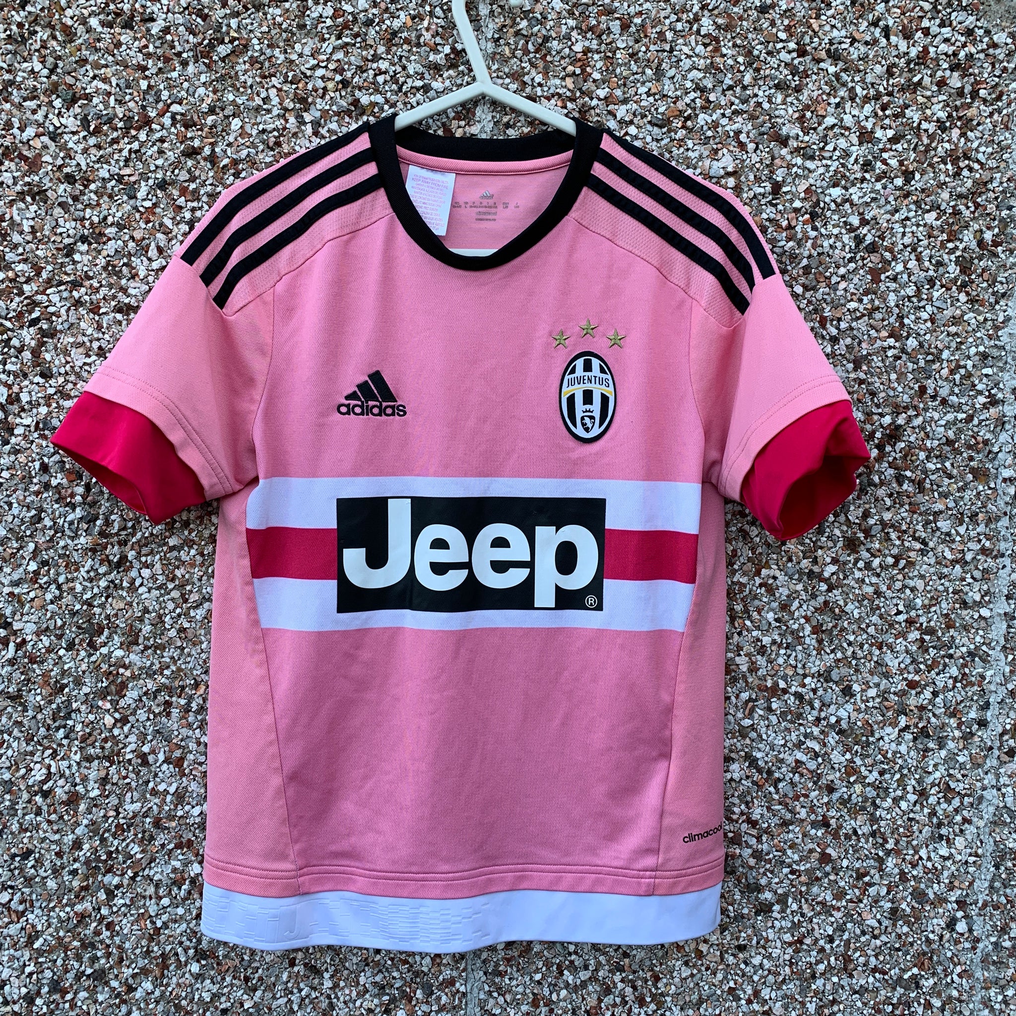 drake juventus pink