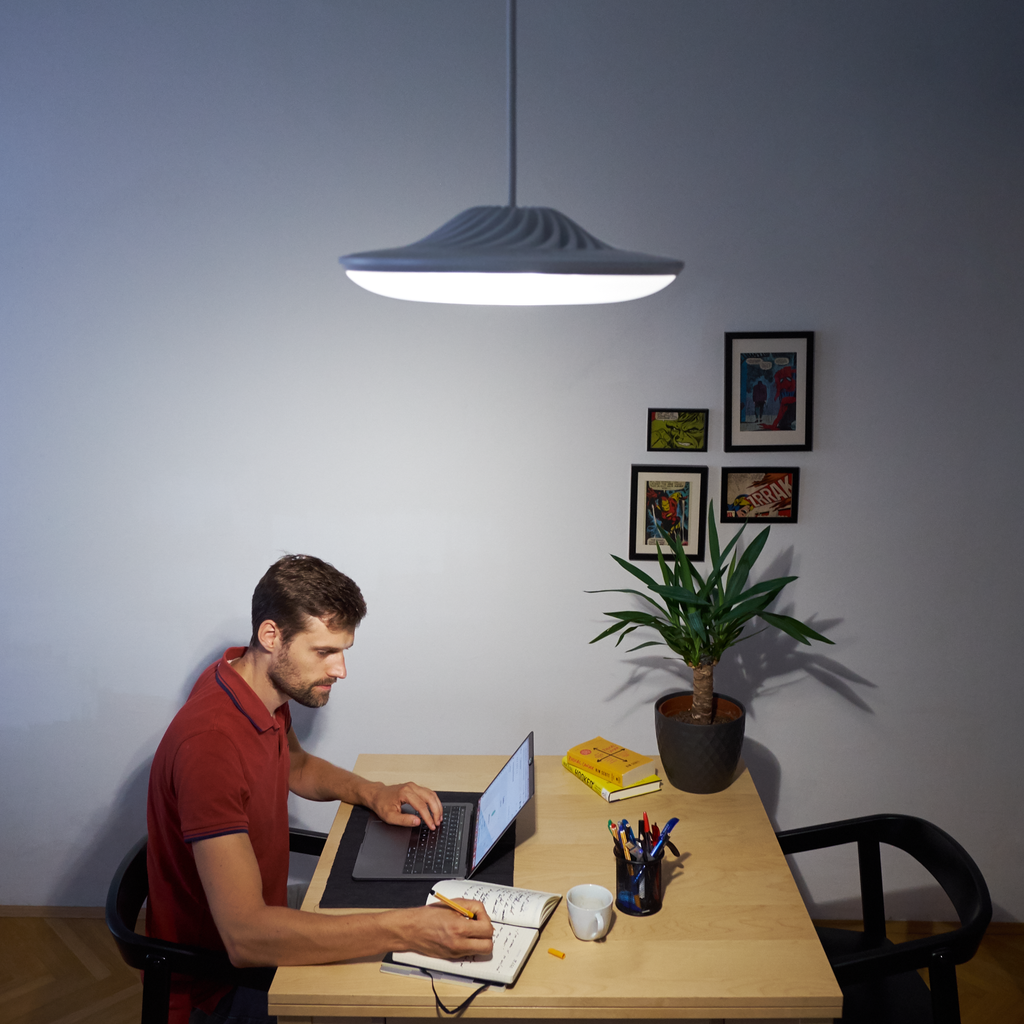 Beispiel_kaltes Licht im Arbeitszimmer