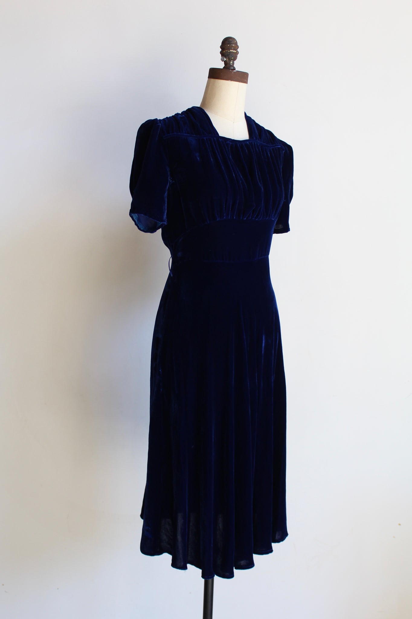 royal blue velvet midi dress