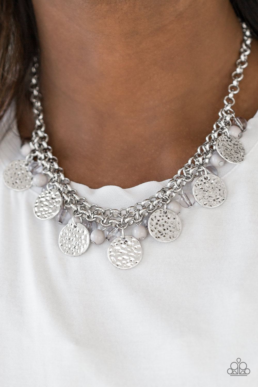 Beachfront Babe - silver - Paparazzi necklace – JewelryBlingThing