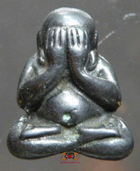 Amulette thai phra pidta alchimique.