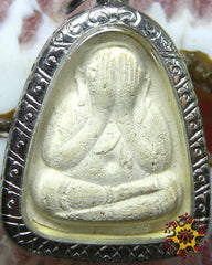 Wat Krasa khao amulet.