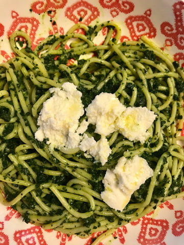 Spaghetti with kale and ricotta