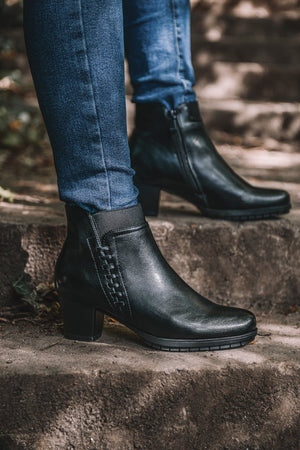 memory foam chelsea boots