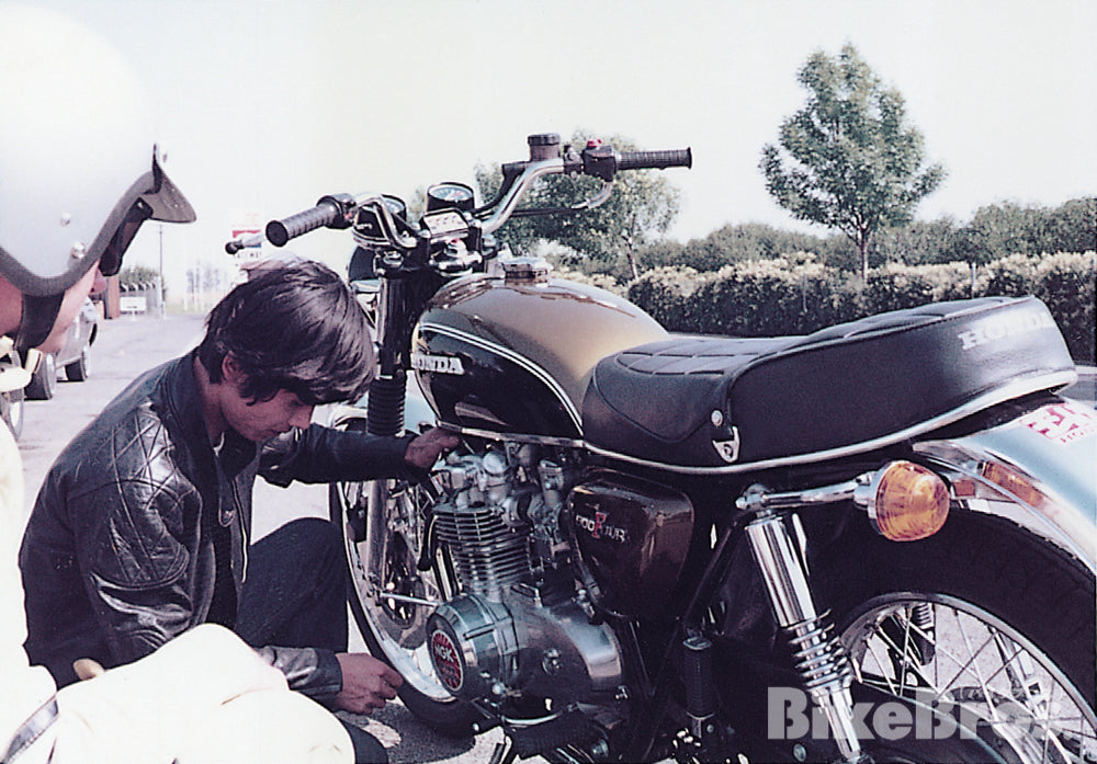 Fujio checks his beloved test mule Honda CB500 Four under the California sun