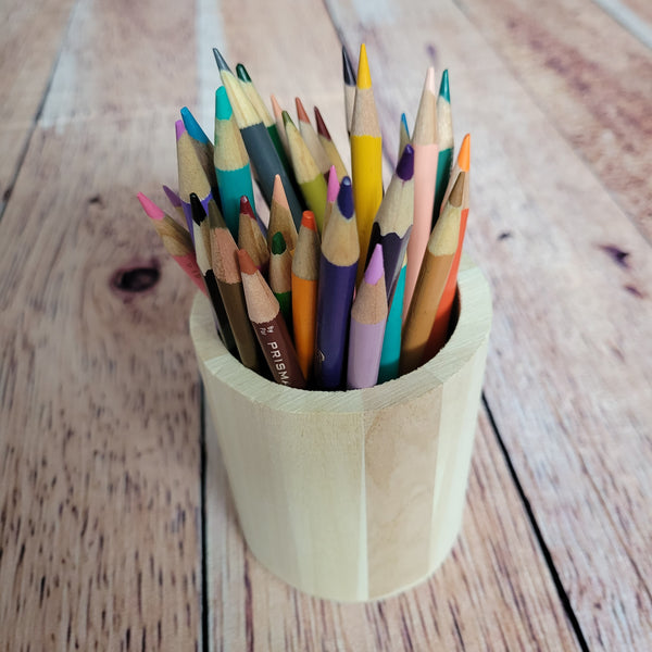 Porte-crayons en bois rond