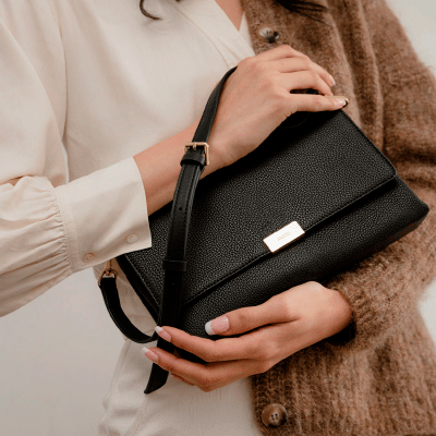 Anscel-Can I wear a clutch bag during the day?