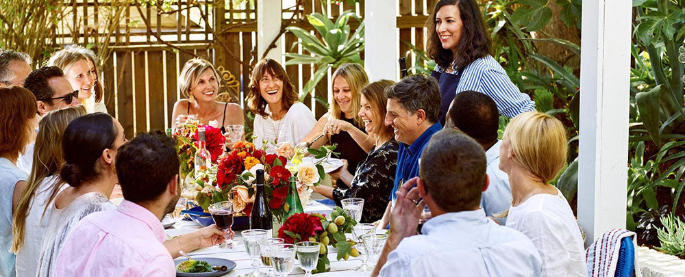 How To: Host A Successful Dinner Party – ApronWarehouse