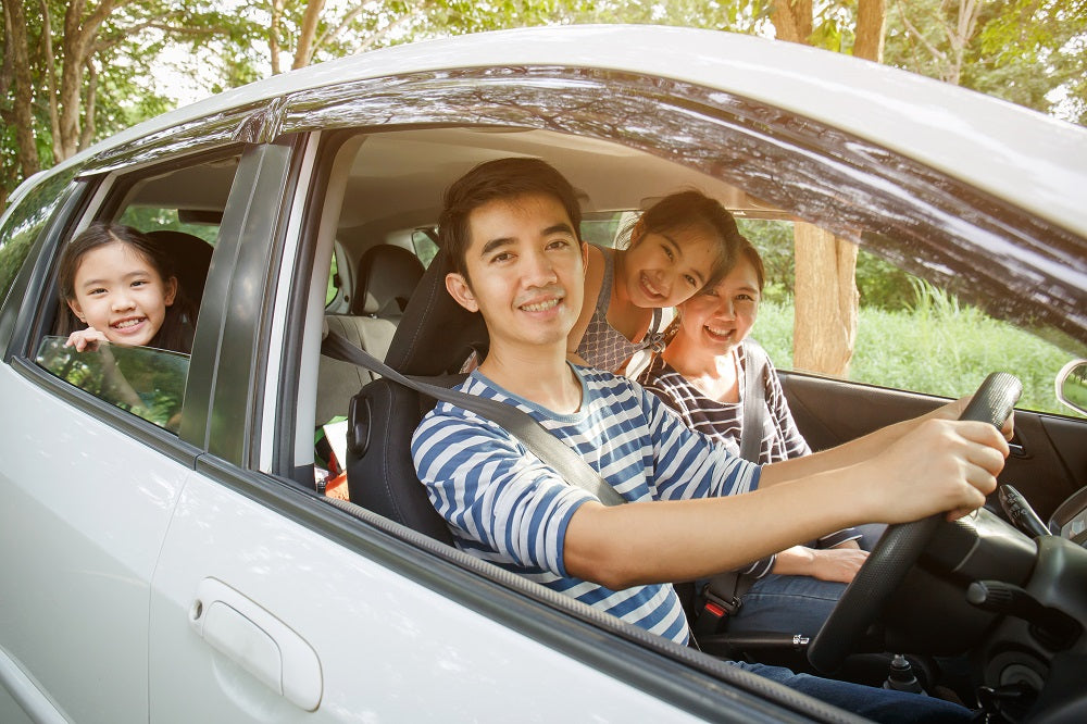 telematics GPS happy family driving behavior