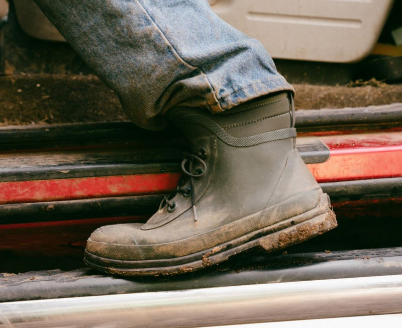 lace up yard boots