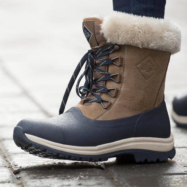 navy muck boots