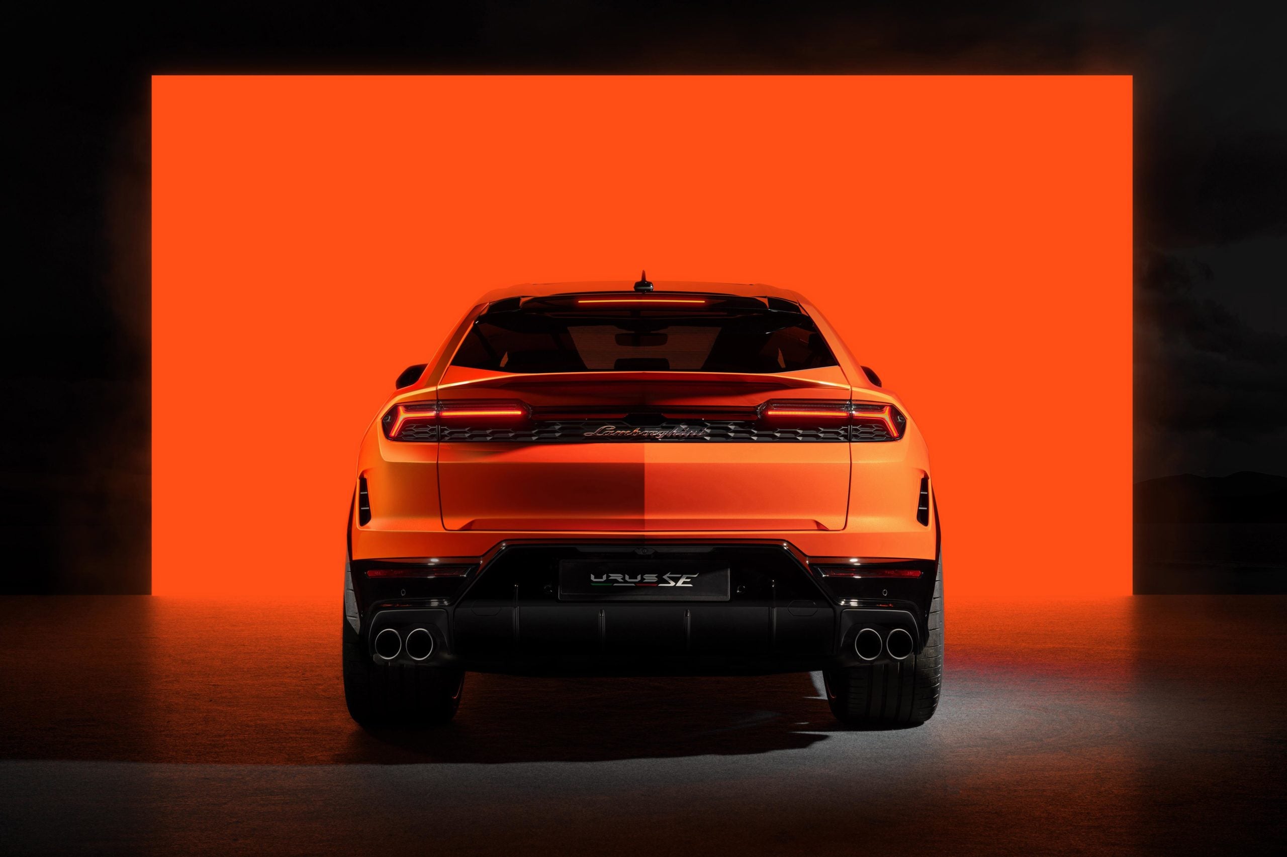 Lamborghini Urus SE 2025