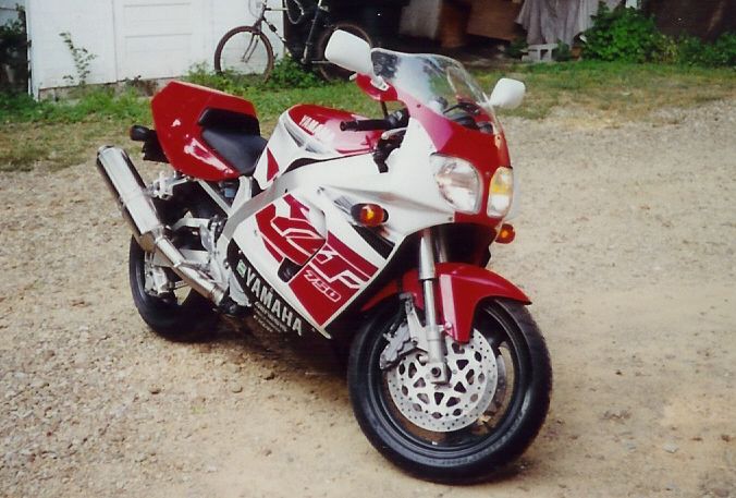 1997 YZF750R - Image Credit: Wikipedia