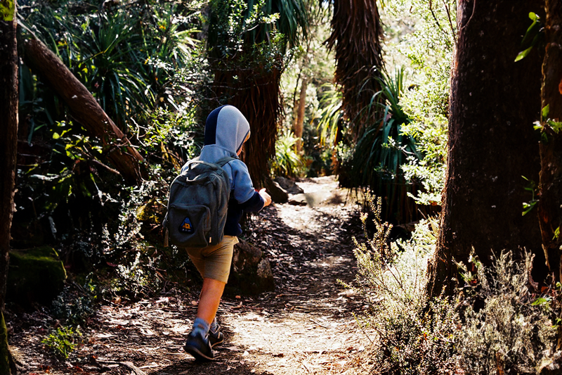 Bushwalking-Kid-03