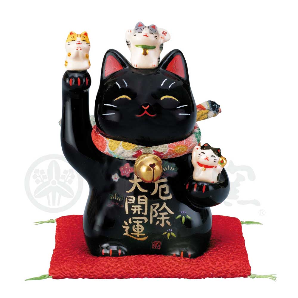 black fortune cat