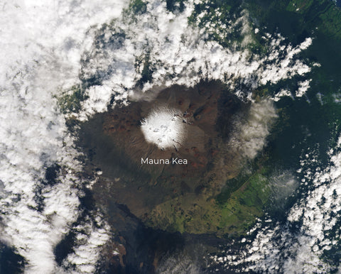Snow on Mauna Kea as seen from a satellite, image by NASA Earth Observatory