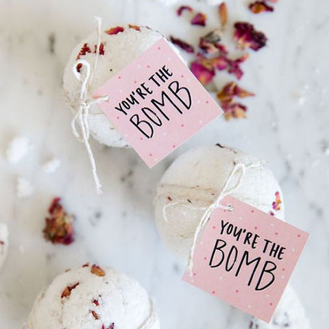 Bath bombs with tags wedding favor