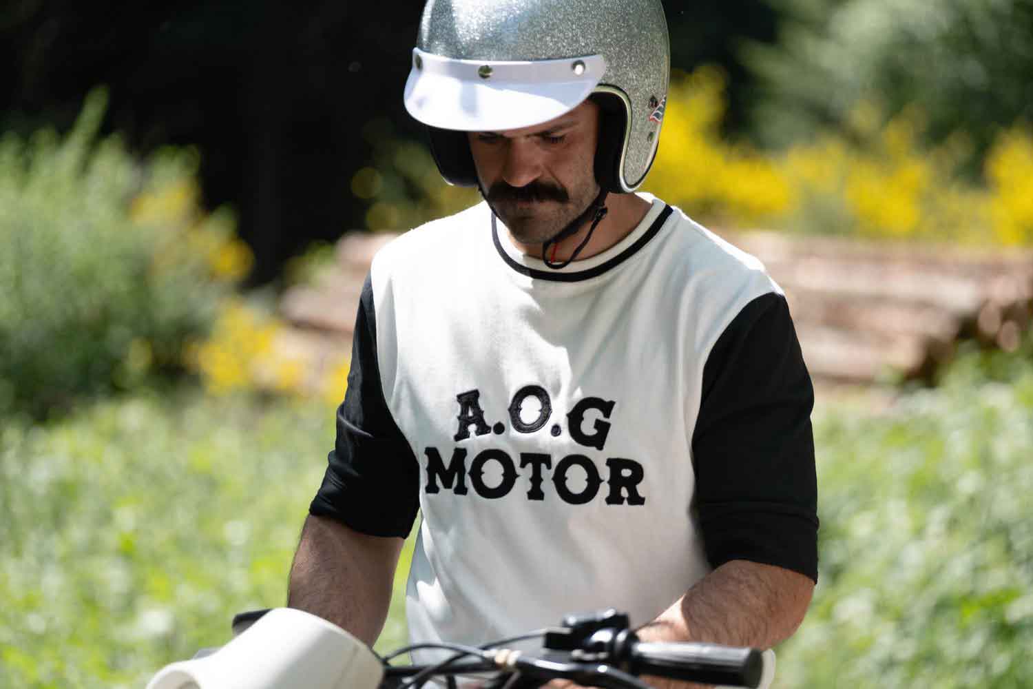 AOG MOTOR Age of Glory Herren-T-Shirt.