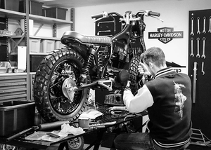 blackpines cafe racer garage